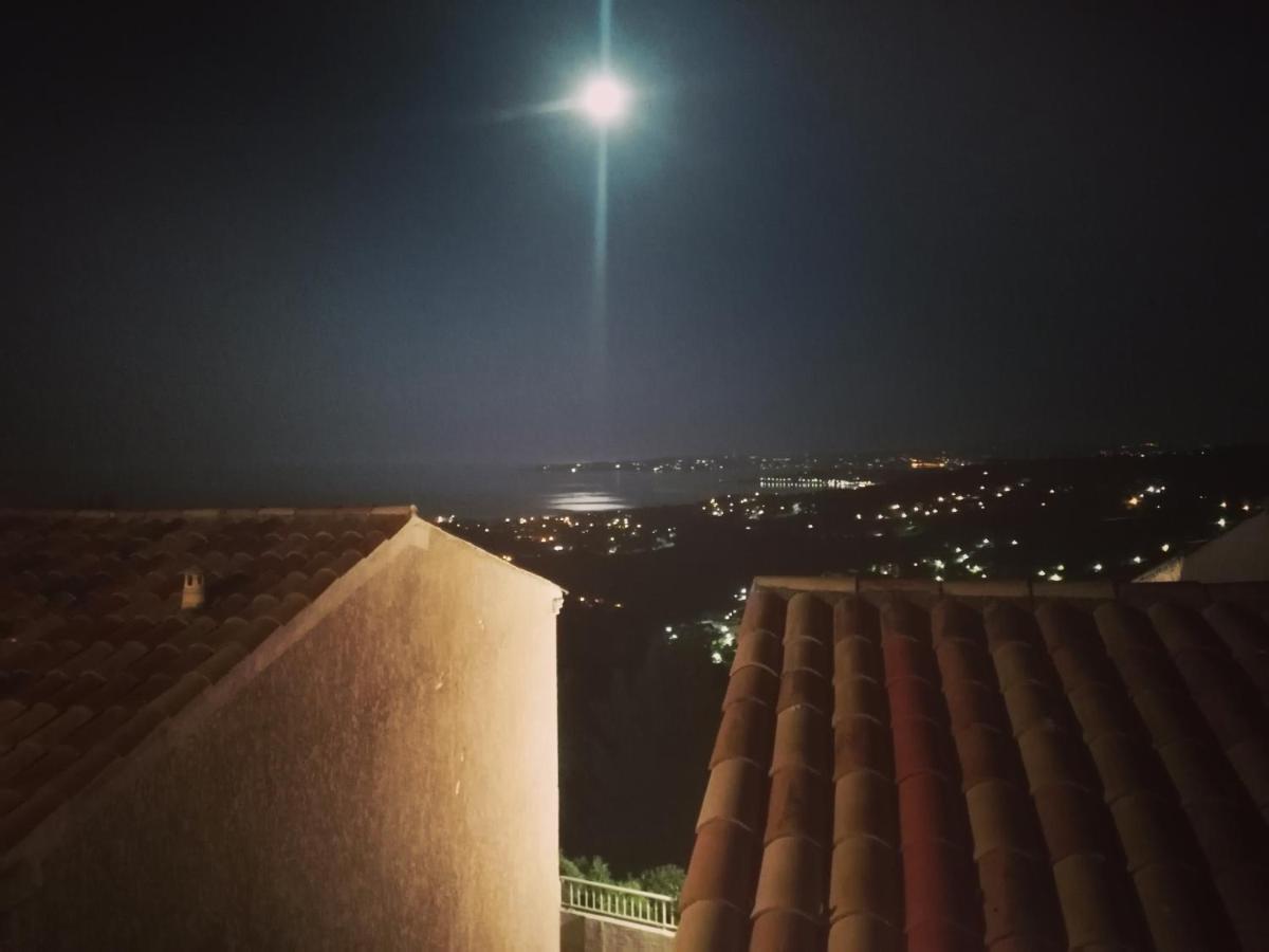 Tres Bel Appartement T3 Avec Splendide Vue Mer 雷以桑布尔 外观 照片